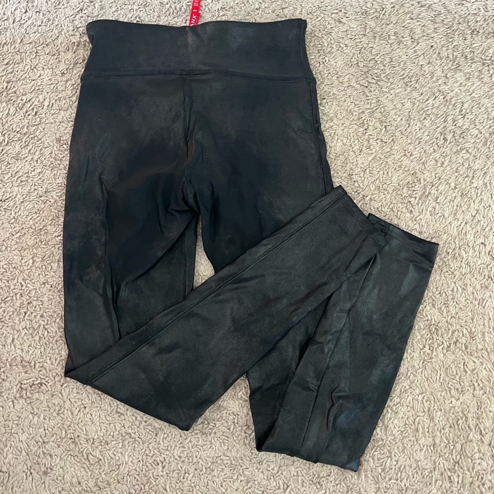 Spanx faux leather leggings. Women’s Small